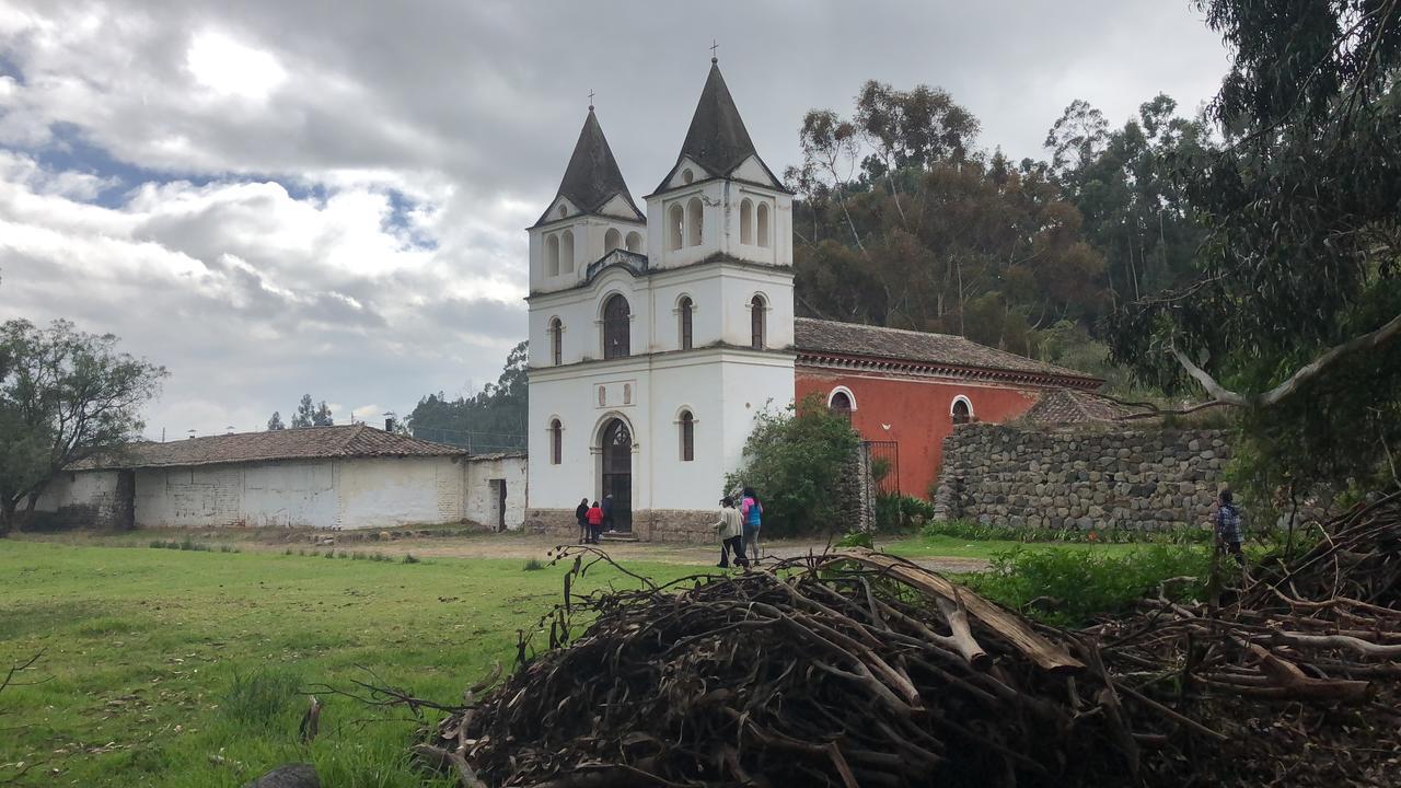 Hacienda Guachala Hotel Cayambe Exterior photo