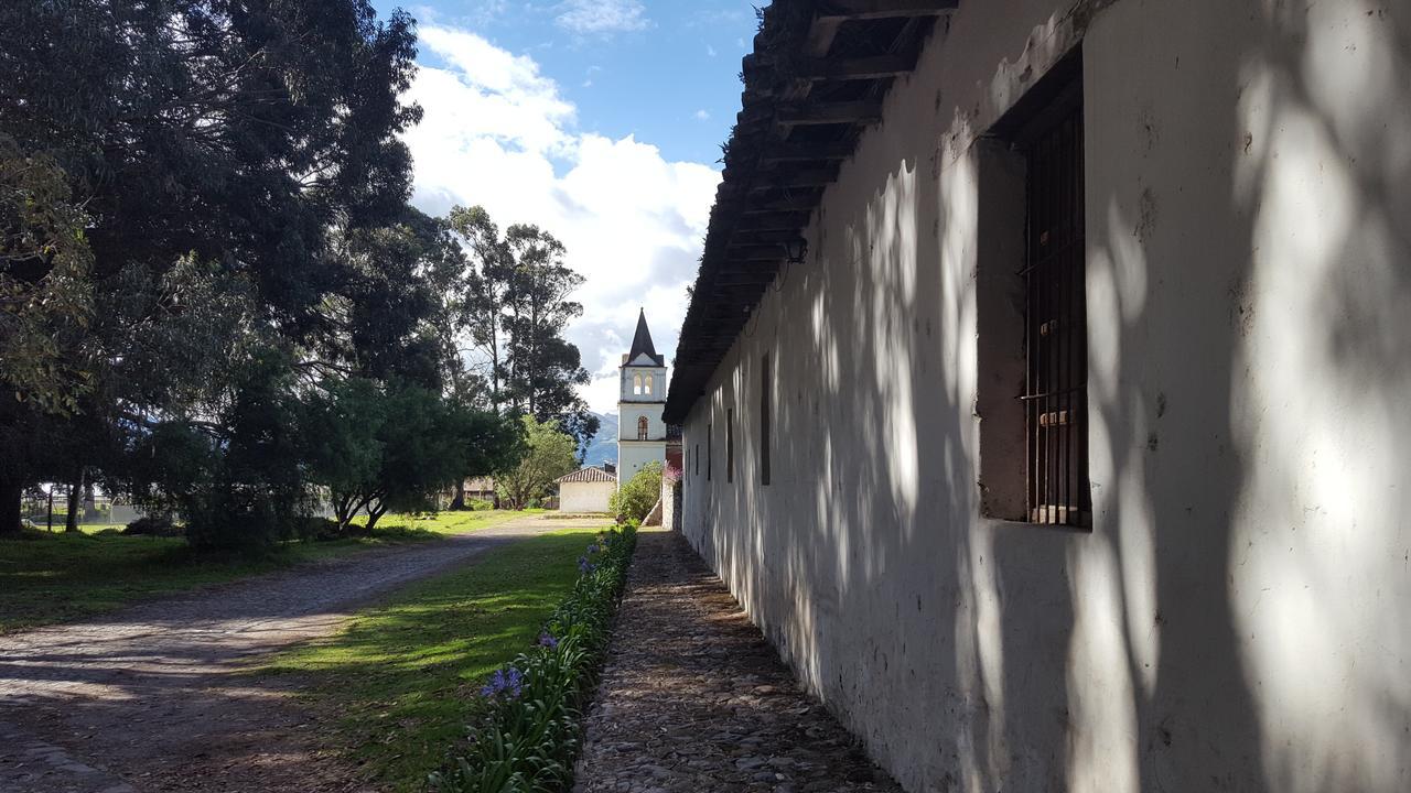 Hacienda Guachala Hotel Cayambe Exterior photo