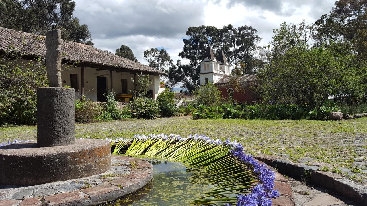 Hacienda Guachala Hotel Cayambe Exterior photo